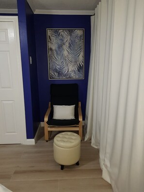 City Apartment, 2 Bedrooms | 2 bedrooms, Egyptian cotton sheets, premium bedding, in-room safe - New Kingston Apt at Kensington Court (Kingston)