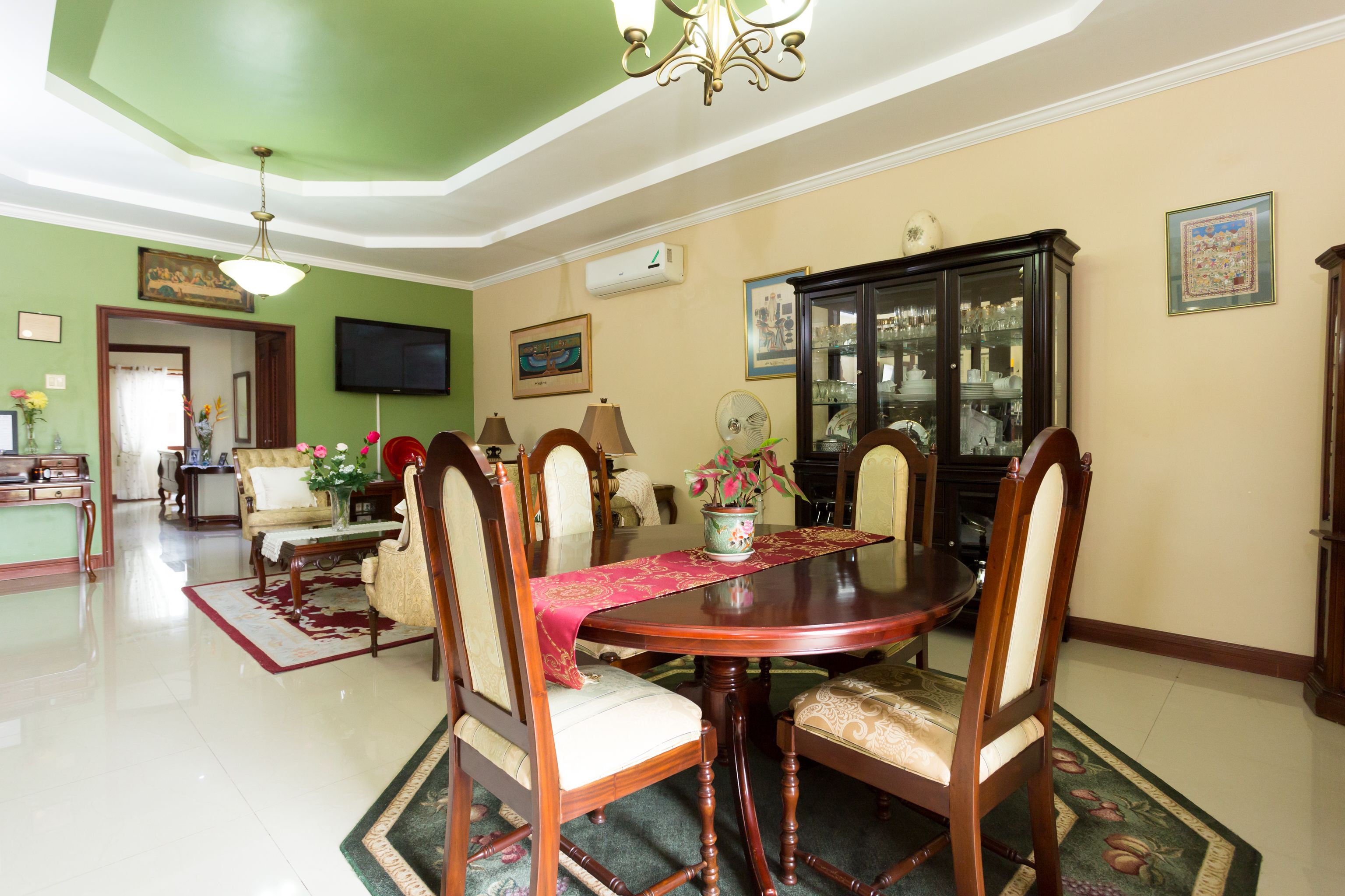 City Apartment, 2 Bedrooms | In-room dining