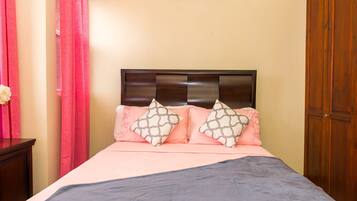 City Duplex, 2 Bedrooms | 2 bedrooms, Egyptian cotton sheets, premium bedding, in-room safe