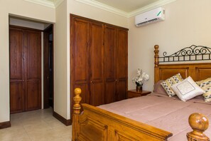 Apartemen Kota, 2 kamar tidur | 2 kamar tidur, seprai katun Mesir, seprai premium, dan brankas