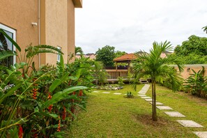 Exterior - The US Embassy Luxury Apartment (Kingston)