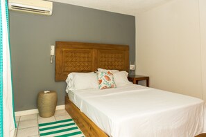 Leilighet – business, bassengutsikt | 2 soverom, sengetøy i egyptisk bomull og sengetøy av topp kvalitet