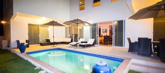 Spacious Ocean View Penthouse with a great view.