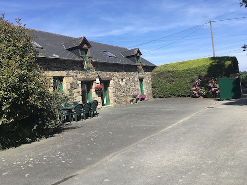 GITE 3 EPIS BETWEEN LAMBALLE AND PLANCOET FOR 8 PERSONS