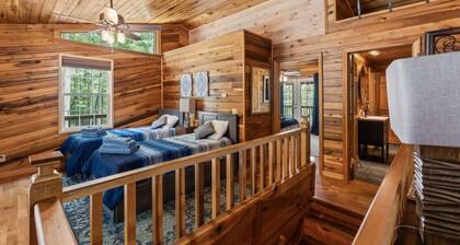 3BR 1.5BA w/ King Bed/Hot Tub in Heart of RRG!