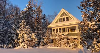 Waterfront Downeast Retreat in der Pigeon Hill Bay in Steuben