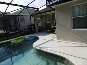 A heated pool - Fabulous Villa in a gated community, 4 Bedrooms with Private Pool (Haines City)