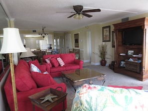 Smart TV, DVD player, stereo - Stunning Gulf View Unit.......Last Minute Discounts Available! (Destin)