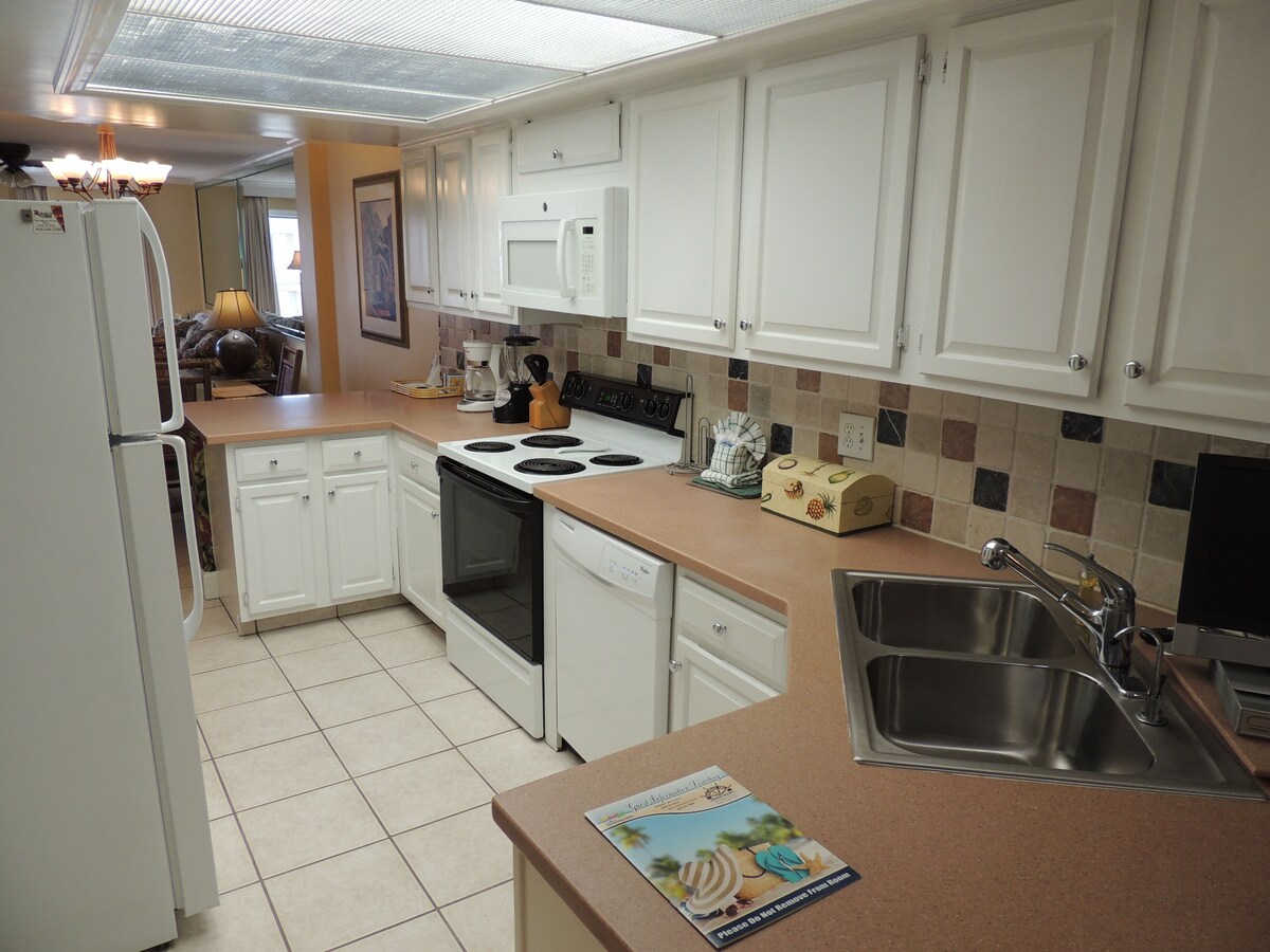 Photo 7 of Stunning Gulf View Unit.......Last Minute Discounts Available!