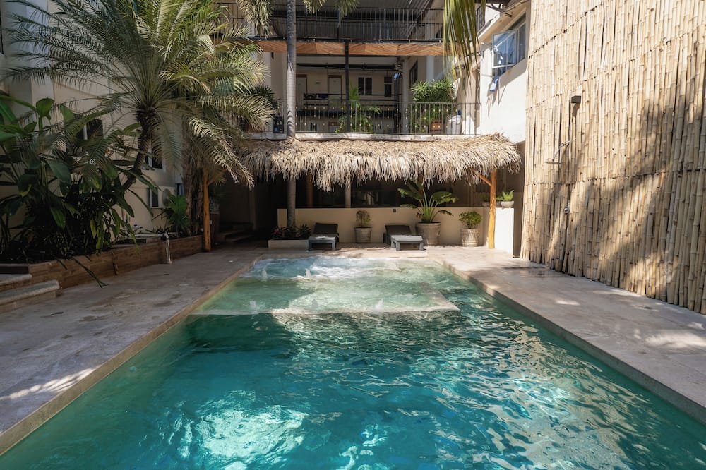Hotel Ashly