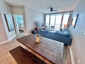 Smart TV, reproductor de DVD y estéreo