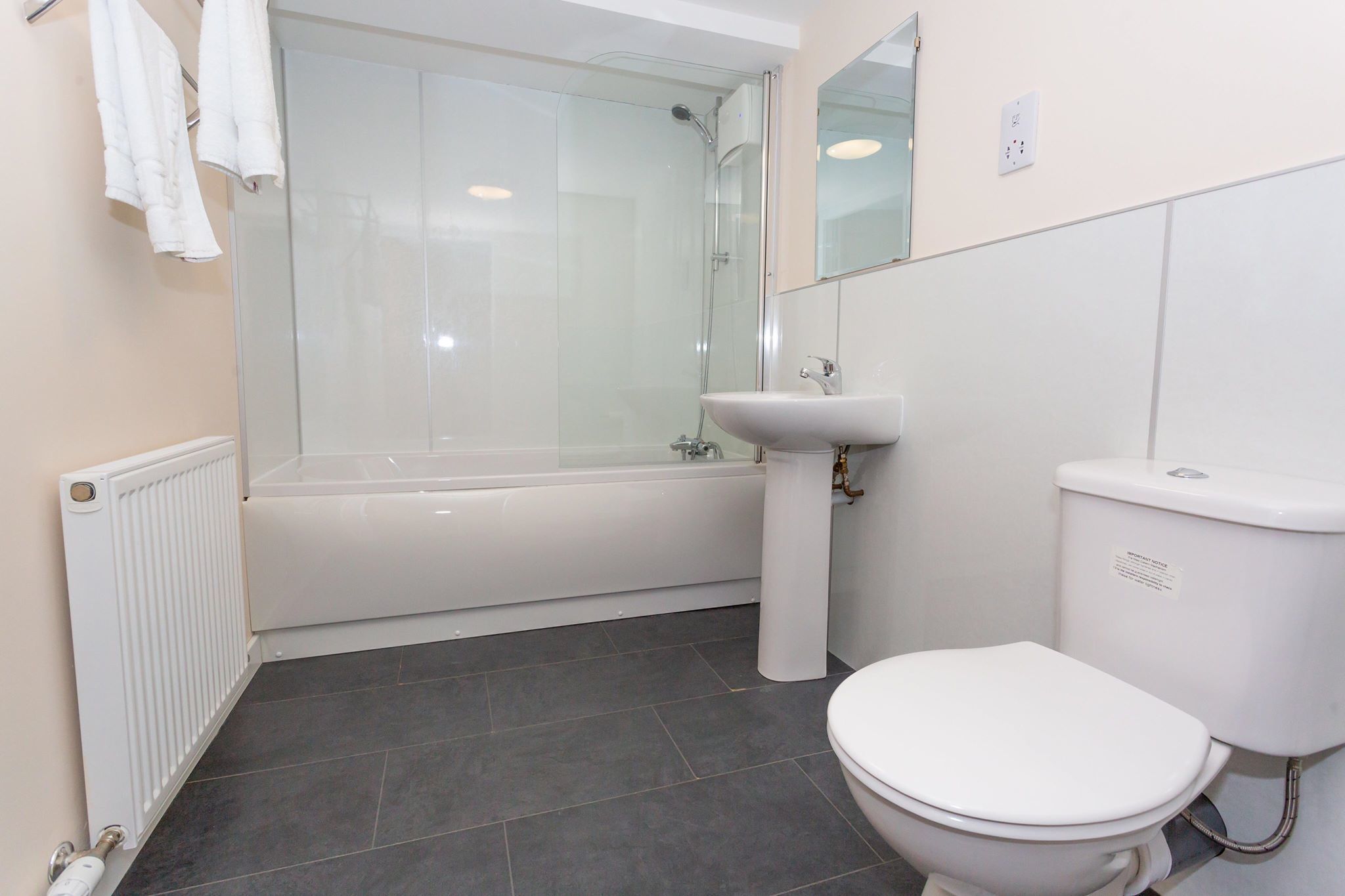 Apartment, 3 Bedrooms | Bathroom | Towels