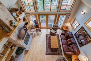 House, Multiple Beds (Aspen Ridge 32) | Living area | TV, fireplace - Aspen Ridge 32 (Telluride)