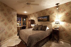 Room - Palmyra 3F (Telluride)
