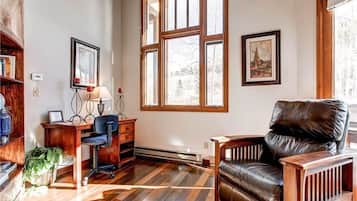 Condo, Multiple Beds (Kayenta 4) | Living area