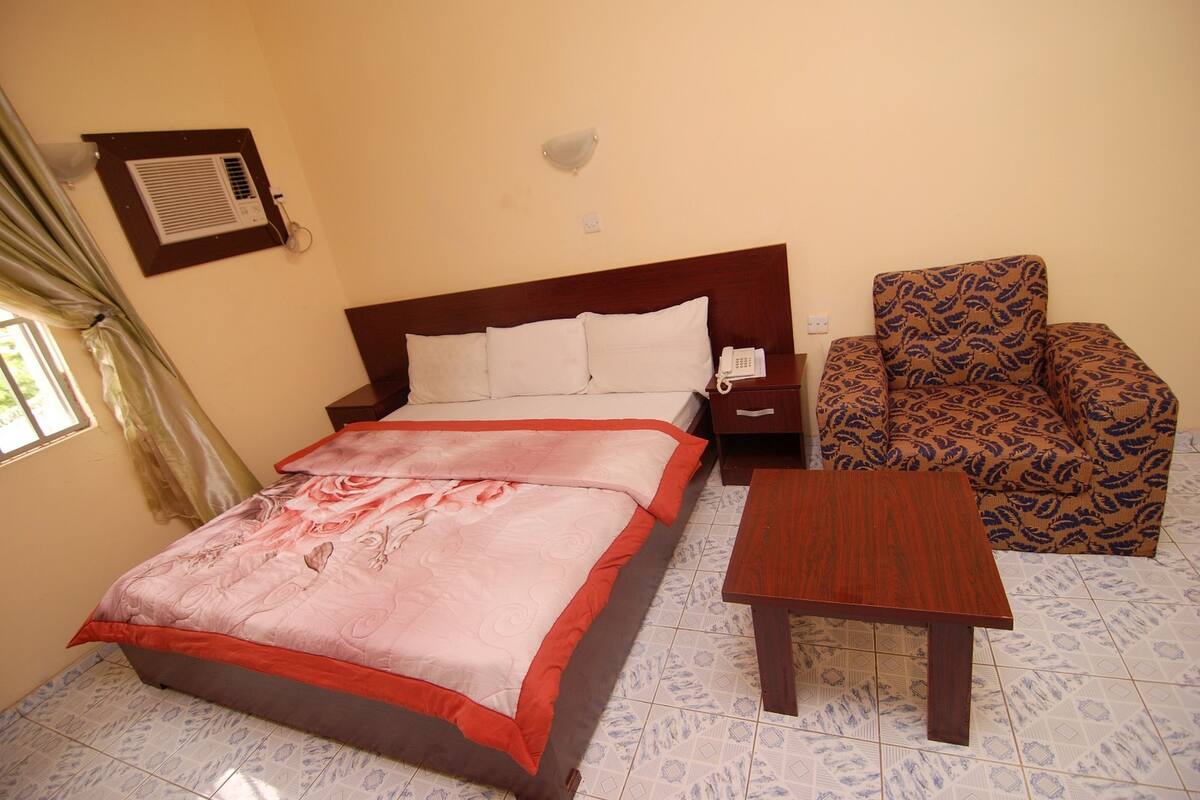 Premium Suite, 1 Double Bed | Desk