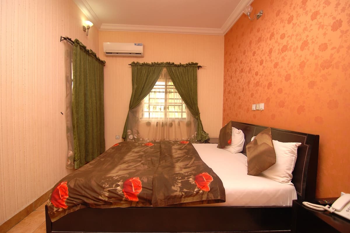 Family Suite, 1 Double Bed | Premium bedding, desk, free WiFi