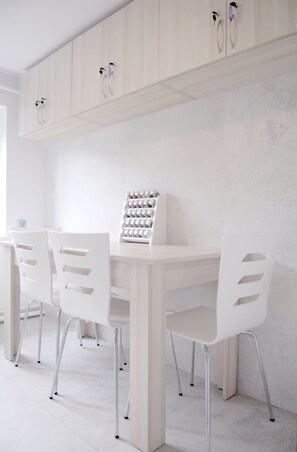 公寓, 无烟房 | 客房内用餐