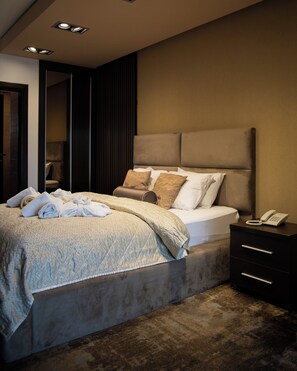Deluxe Villa | Memory foam beds, minibar, in-room safe, desk - Panorama Aqualux (Novi Sad)