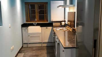 Casa de campo Premium, varias camas, no fumadores | Cocina privada | Frigorífico grande, microondas, horno y placa de cocina