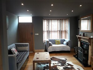 Premium Cottage, Multiple Beds, Non Smoking | Living area | Flat-screen TV - Simpsons Cottage - Grove Road Cottages (Stratford-upon-Avon)