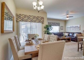 Superior Townhome, 4 Bedrooms | In-room dining