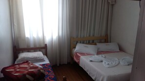 Ropa de cama de alta calidad, wifi gratis y ropa de cama