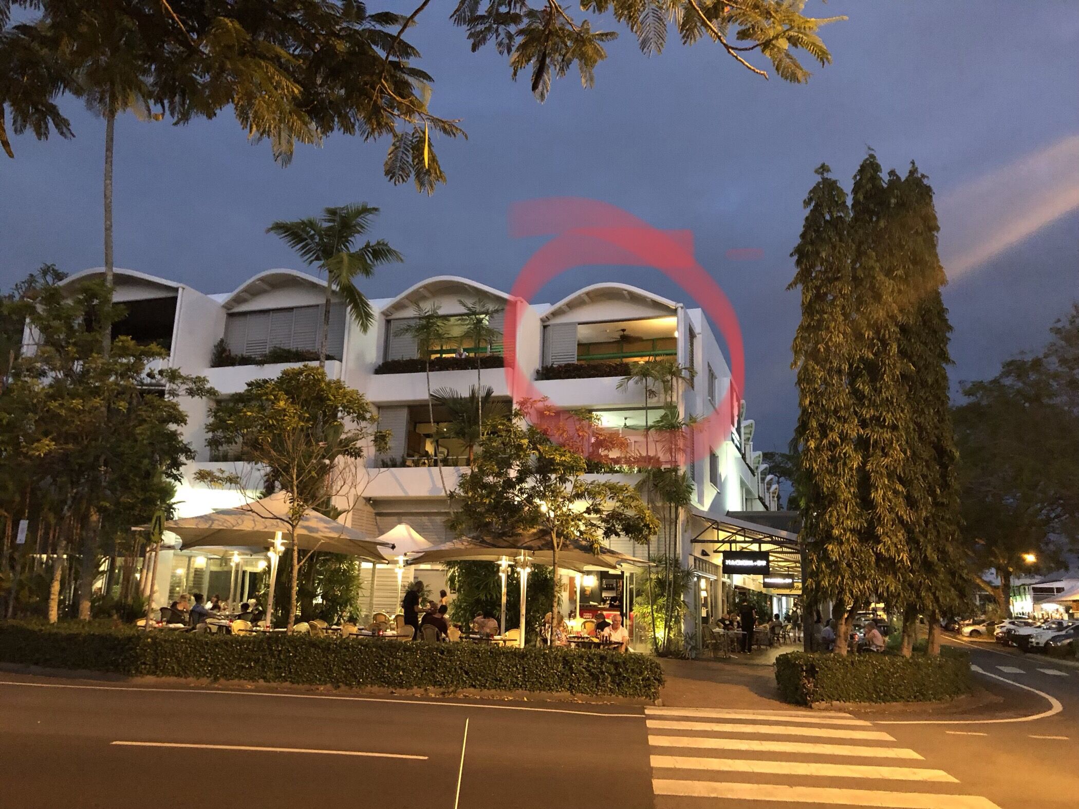 Tequila Sunset - Perfect for 2 - Right in town - with a gorgeous view!