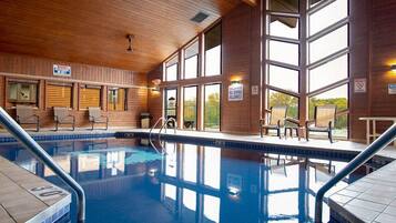 Innenpool, beheizter Pool