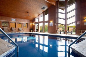 Piscina interna, piscina aquecida