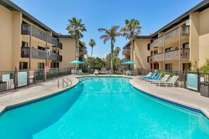 Piscine extérieure, piscine chauffée