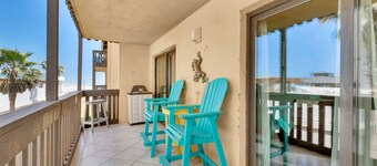 "BEACH VIEW CONDO"......Newly Remodeled & Decorated...Steps from Beach