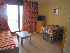 1 bedroom, iron/ironing board, Internet, wheelchair access