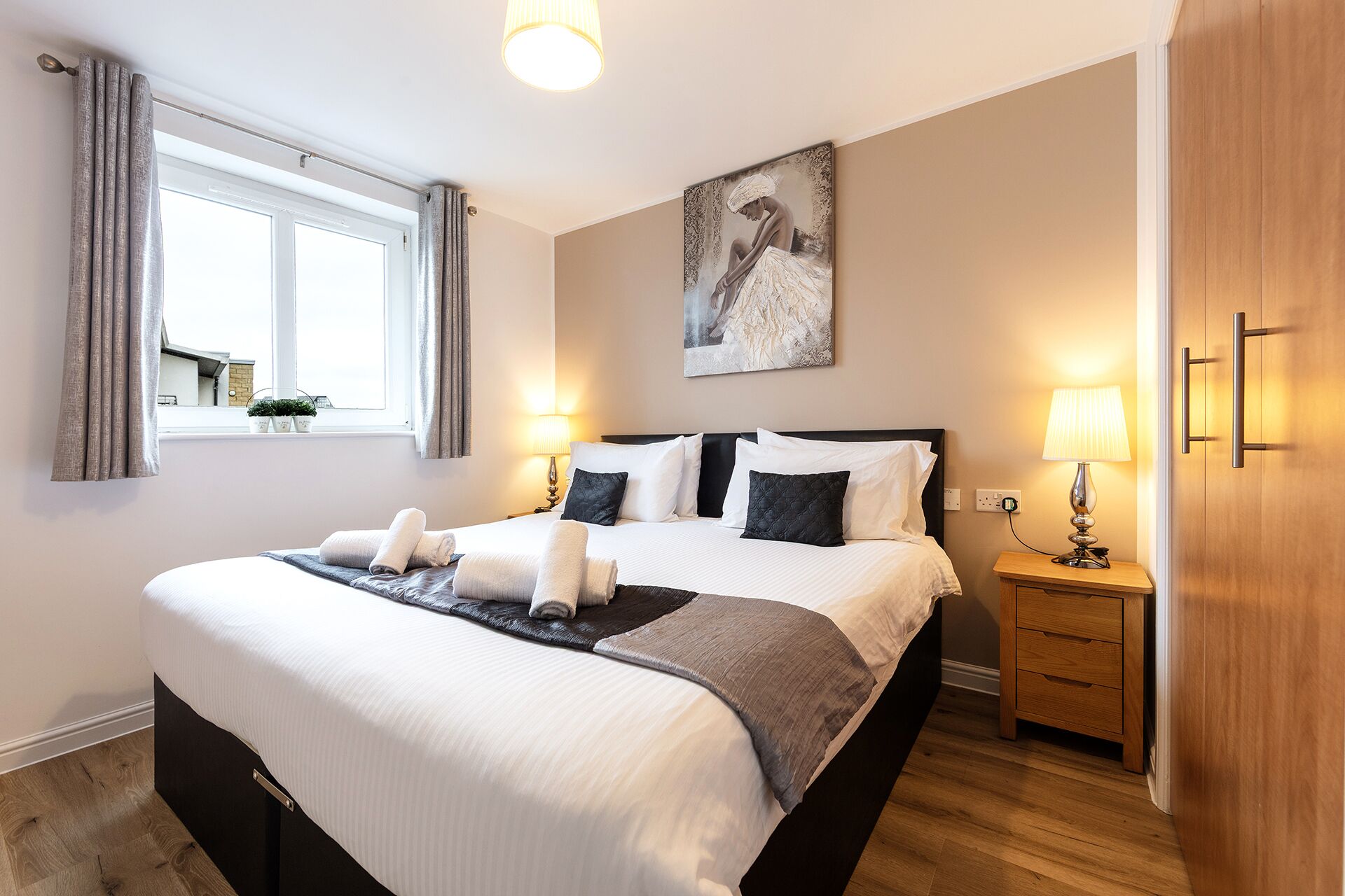 2 Schlafzimmer, Allergikerbettwaren, Bügeleisen/Bügelbrett