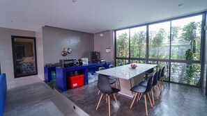 4-Bedroom Suite Villa | 전용 주방 | 대용량 냉장고, 전자레인지, 쿡탑, 전기 주전자