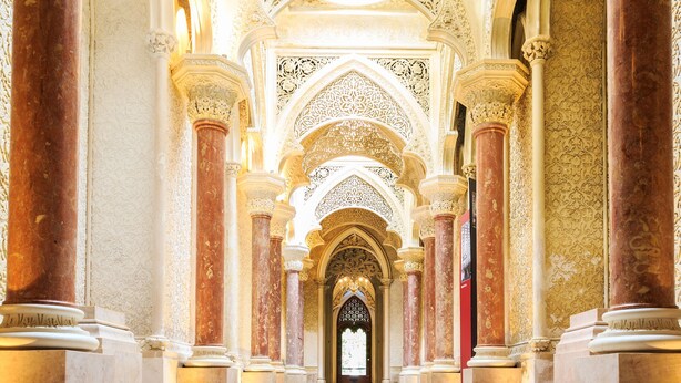 An ornate hallway with columns and intricate ceiling designs. - PG Beach House II - seaside serenity blends with refined comfort (Sintra)