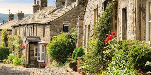 Boutique style centrally located terrace, award winning Skipton Yorkshire Dales
