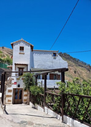 Exterior - RURAL HOUSE FUENTE HERVERA (Vega de San Mateo)
