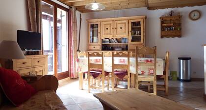 Schöne Maisonette mit groĂer SĂŒdterrasse mit Blick auf die Galibier