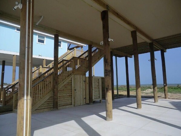 Property grounds - FAMILY BEACH FRONT with panoramic views of the Gulf Coast. (Bolivar Peninsula)