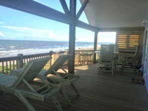 Terrace/patio - FAMILY BEACH FRONT with panoramic views of the Gulf Coast. (Bolivar Peninsula)