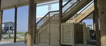 FAMILY BEACH FRONT with panoramic views of the Gulf Coast.