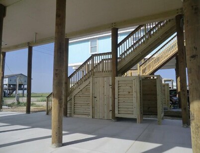 FAMILY BEACH FRONT with panoramic views of the Gulf Coast.