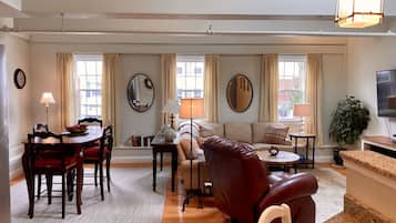 TV connectée, livres, chaßne hi-fi