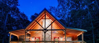 New Construction Log home, beautiful home with boat slip