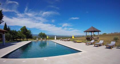 AIX EN PROVENCE BEAUTIFUL BASTIDE NEAR LUBERON, BREATHTAKING VIEW !!!