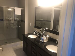 Bathroom - Wyndham1Bedroom Presidential suite 2105 Frostwood Blvd Park City Utah (Park City)