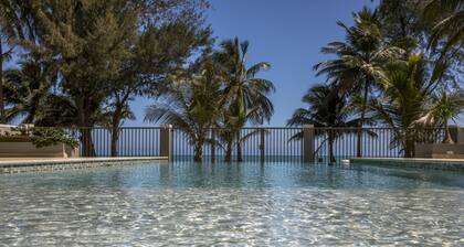 Impresionante y espaciosa casa frente a la playa cerca de Rio Mar Resort. Ver video!