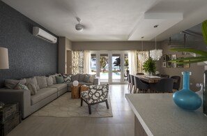 Smart TV -  Stunning And Spacious Beachfront Pool House Near Rio Mar Resort! (rio grande)