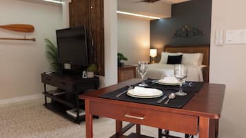 1 chambre, fer et planche Ă repasser, Wi-Fi, draps fournis